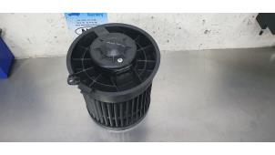 Used Heating and ventilation fan motor Nissan Qashqai (J11) 1.2 DIG-T 16V Price € 50,00 Margin scheme offered by De Witte Boerderij B.V.