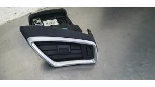 Used Dashboard vent Nissan Qashqai (J11) 1.2 DIG-T 16V Price € 20,00 Margin scheme offered by De Witte Boerderij B.V.