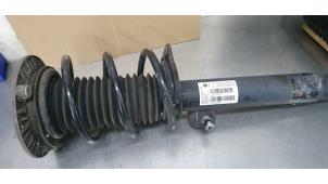 Used Front shock absorber rod, left BMW 1 serie (F20) 116i 1.6 16V Price € 50,00 Margin scheme offered by De Witte Boerderij B.V.