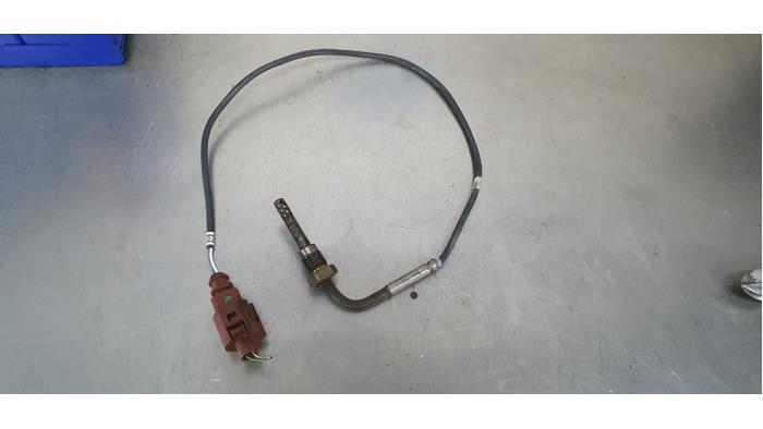 Used Particulate filter sensor Volkswagen Caddy Combi III (2KB,2KJ) Price € 25,00 Margin scheme offered by De Witte Boerderij AutoMotive