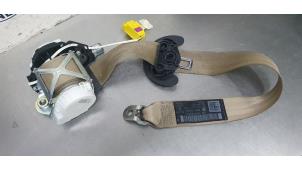 Used Seatbelt tensioner, left Volkswagen Passat Variant (365) 1.8 TSI 16V Price € 50,00 Margin scheme offered by De Witte Boerderij B.V.