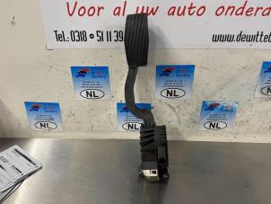 Usados Sensor de posición de acelerador Opel Corsa D 1.3 CDTi 16V ecoFLEX Precio € 10,00 Norma de margen ofrecido por De Witte Boerderij AutoMotive