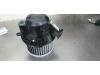 Heating and ventilation fan motor from a Renault Twingo III (AH) 1.0 SCe 70 12V 2016