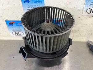 Used Heating and ventilation fan motor Mercedes Sprinter 3,5t (906.63) 313 CDI 16V Price € 35,00 Margin scheme offered by De Witte Boerderij B.V.
