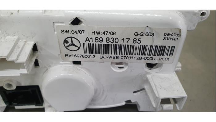 Heizung Bedienpaneel van een Mercedes-Benz B (W245,242) 1.7 B-170 16V 2007