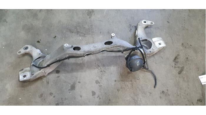 Gebrauchte Motorbalken Porsche Cayenne II (92A) 3.0 D V6 24V Preis € 150,00 Margenregelung angeboten von De Witte Boerderij AutoMotive