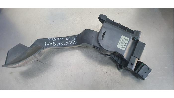 Begagnade Gaspedalsensor Fiat Doblo Cargo (263) 1.3 D Multijet Pris € 10,00 Marginaltabell erbjuds av De Witte Boerderij AutoMotive