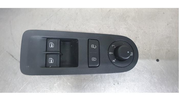 Electric window switch from a Volkswagen Up! (121) 1.0 12V 60 2017