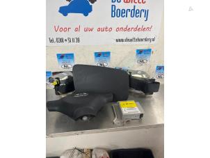 Używane Zestaw poduszki powietrznej Toyota Aygo (B10) 1.0 12V VVT-i Cena € 250,00 Procedura marży oferowane przez De Witte Boerderij B.V.