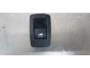 Electric window switch from a BMW 1 serie (F20) 116d 2.0 16V 2012