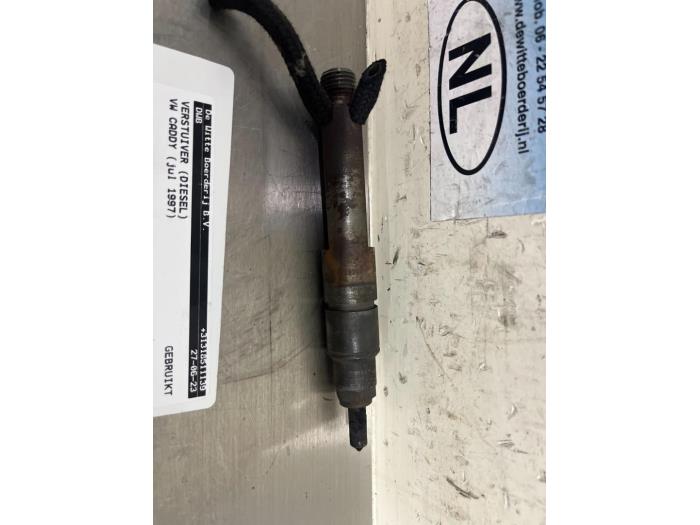 Usagé Injecteurs Volkswagen Caddy II (9K9A) 1.9 TDI Prix € 25,00 Règlement à la marge proposé par De Witte Boerderij AutoMotive