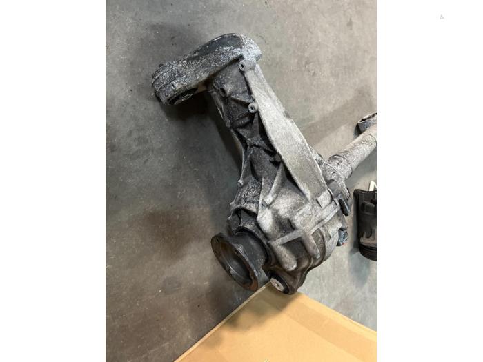 Front differential from a Porsche Cayenne (9PA)  2005