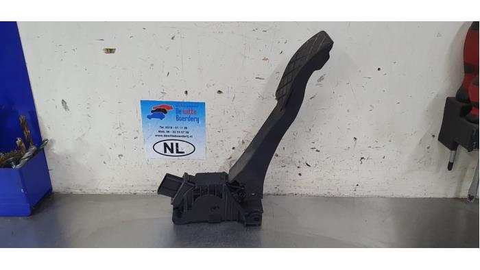 Begagnade Gaspedalsensor Volkswagen Golf Sportsvan (AUVS) Pris € 10,00 Marginaltabell erbjuds av De Witte Boerderij AutoMotive