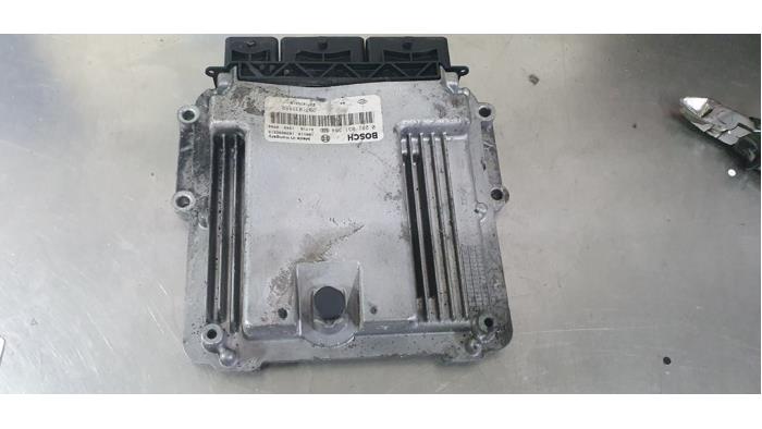 Used Engine management computer Renault Trafic (1FL/2FL/3FL/4FL) 1.6 dCi 90 Price € 90,75 Inclusive VAT offered by De Witte Boerderij AutoMotive