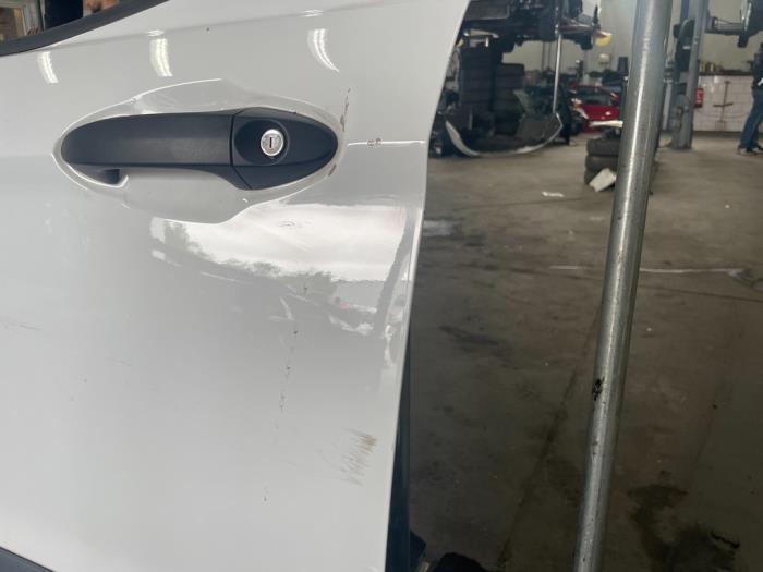 Door 2-door, left from a Ford Transit Courier 2018