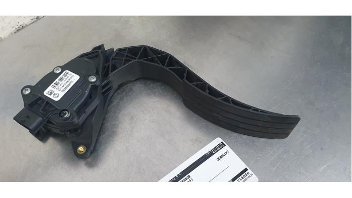 Begagnade Gaspedalsensor Renault Clio IV (5R) 1.5 Energy dCi 90 FAP Pris € 10,00 Marginaltabell erbjuds av De Witte Boerderij AutoMotive