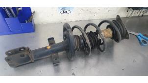 Used Front shock absorber rod, right Renault Clio IV (5R) 1.5 Energy dCi 90 FAP Price € 35,00 Margin scheme offered by De Witte Boerderij B.V.