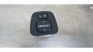 Used Mirror switch Peugeot 108 1.0 12V VVT-i Price € 15,00 Margin scheme offered by De Witte Boerderij B.V.