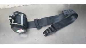 Used Rear seatbelt, left Seat Leon (5FB) 2.0 TDI Ecomotive 16V Price € 20,00 Margin scheme offered by De Witte Boerderij B.V.