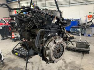 Used Engine Hyundai H200 Price € 1.500,00 Margin scheme offered by De Witte Boerderij B.V.