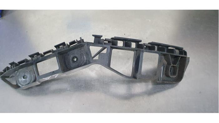 Rear bumper bracket, left from a Volkswagen Polo V (6R) 1.2 TSI 16V BlueMotion Technology 2014