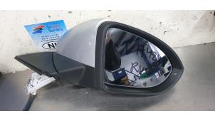 Used Wing mirror, right Volkswagen Golf VII (AUA) 1.6 TDI 16V Price € 150,00 Margin scheme offered by De Witte Boerderij B.V.