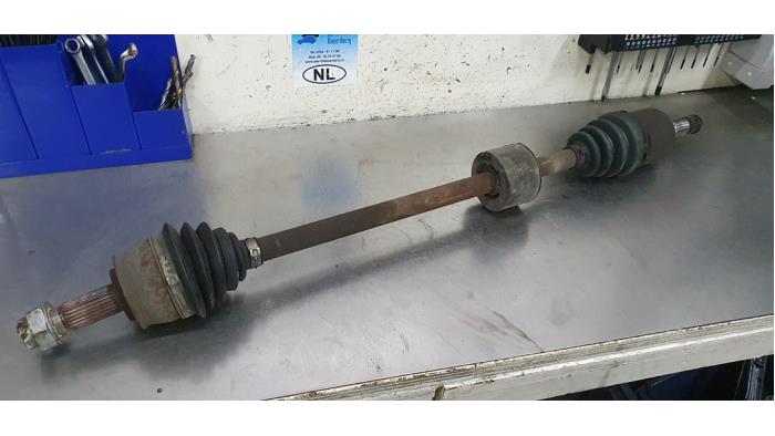 Front drive shaft, right from a Fiat Panda (169) 1.4 16V 2007