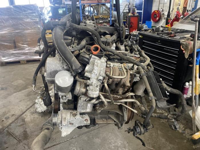 Motor van een Volkswagen Passat Variant (3C5) 1.4 TSI 16V EcoFuel 2009