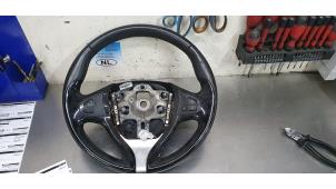 Used Steering wheel Renault Clio IV (5R) 0.9 Energy TCE 90 12V Price € 50,00 Margin scheme offered by De Witte Boerderij B.V.