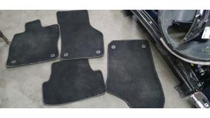 Used Set of mats Seat Leon (5FB) 2.0 TDI Ecomotive 16V Price € 20,00 Margin scheme offered by De Witte Boerderij B.V.