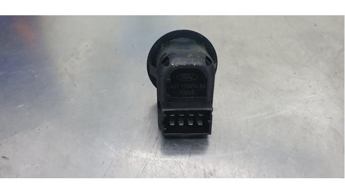 Interruptor de retrovisor de un Ford Transit 2.0 TDCi 16V Eco Blue 130 RWD 2018