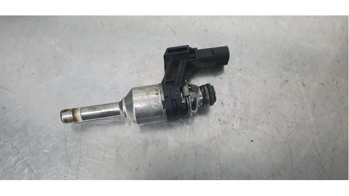 Injector (petrol injection) from a Audi A1 (8X1/8XK) 1.2 TFSI 2011