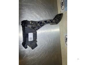 Gaspedalposition Sensor van een Volkswagen Golf VII Variant (AUVV) 1.6 TDI 16V 2017