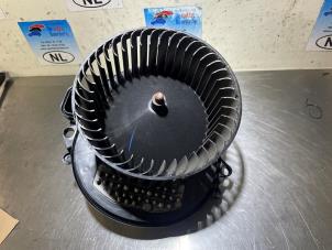 Used Heating and ventilation fan motor BMW 1 serie (F20) 116i 1.6 16V Price € 50,00 Margin scheme offered by De Witte Boerderij B.V.