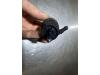 Windscreen washer pump from a BMW 1 serie (F20) 116i 1.6 16V 2013