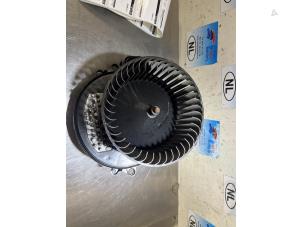Used Heating and ventilation fan motor BMW 1 serie (F20) 114i 1.6 16V Price € 50,00 Margin scheme offered by De Witte Boerderij B.V.