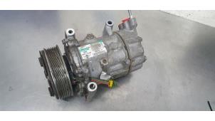 Used Air conditioning pump Mini Mini (R56) 1.6 16V One Price € 50,00 Margin scheme offered by De Witte Boerderij B.V.