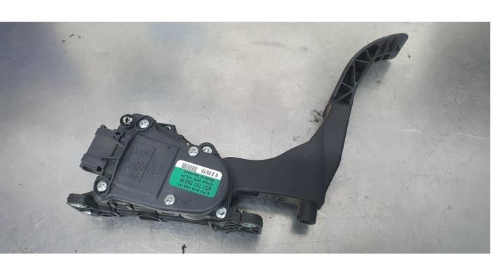 Begagnade Gaspedalsensor Volkswagen Polo V (6R) 1.2 TSI Pris € 10,00 Marginaltabell erbjuds av De Witte Boerderij AutoMotive