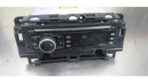 Used Radio CD player Peugeot 208 I (CA/CC/CK/CL) 1.2 Vti 12V PureTech 82 Price € 45,00 Margin scheme offered by De Witte Boerderij B.V.