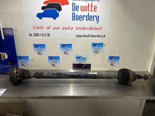 Używane Os napedowa prawy przód Volkswagen Golf Cena € 50,00 Procedura marży oferowane przez De Witte Boerderij B.V.