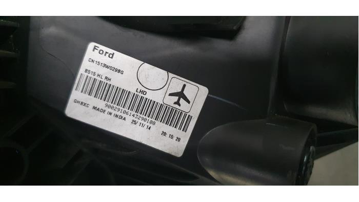 Headlight, right from a Ford EcoSport (JK8) 1.0 EcoBoost 12V 125 2015