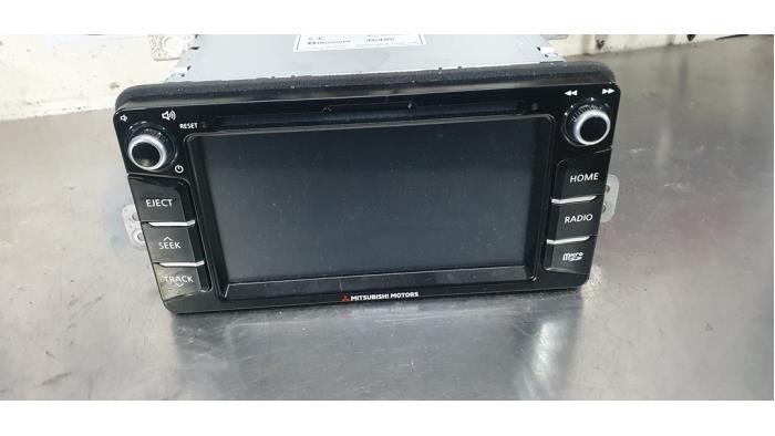 Navigation system from a Mitsubishi Space Star (A0) 1.2 12V 2020