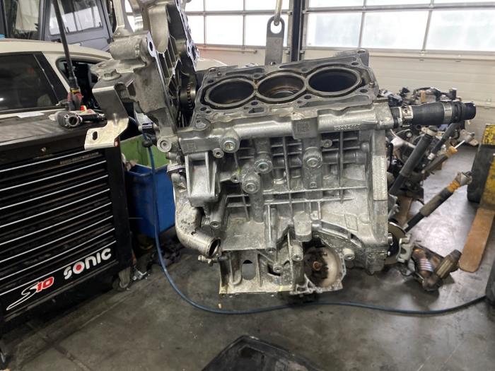 Used Engine crankcase Fiat 500 (312) 1.0 Hybrid Price € 650,00 Margin scheme offered by De Witte Boerderij AutoMotive
