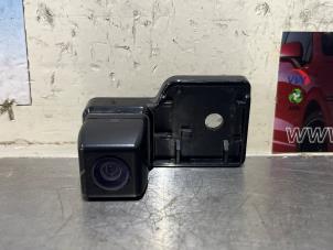 Used Reversing camera Toyota Aygo (B40) 1.0 12V VVT-i Price € 65,00 Margin scheme offered by De Witte Boerderij B.V.