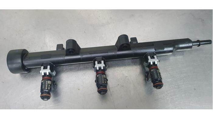 Usagé Système d'injection Fiat 500 (312) 1.0 Hybrid Prix € 100,00 Règlement à la marge proposé par De Witte Boerderij AutoMotive