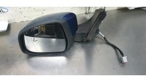 Used Wing mirror, left Ford Mondeo IV Wagon 2.0 16V Price € 35,00 Margin scheme offered by De Witte Boerderij B.V.