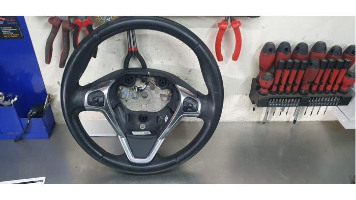 Begagnade Ratt Ford EcoSport (JK8) 1.0 EcoBoost 12V 125 Pris € 75,00 Marginaltabell erbjuds av De Witte Boerderij AutoMotive