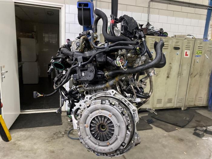 Motor de un Hyundai i30 Wagon (PDEF5) 1.0 T-GDI 12V Mild Hybrid 48V 2023