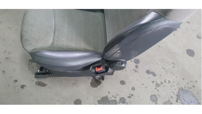 Seat, right from a Fiat 500 (312) 0.9 TwinAir 85 2012