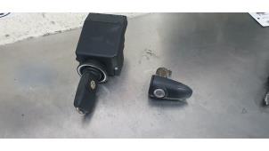 Used Set of locks Volkswagen Crafter 2.0 TDI 16V Price € 125,00 Margin scheme offered by De Witte Boerderij B.V.